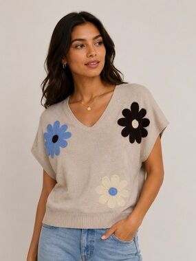 Avanti Women's Beige Floral Top